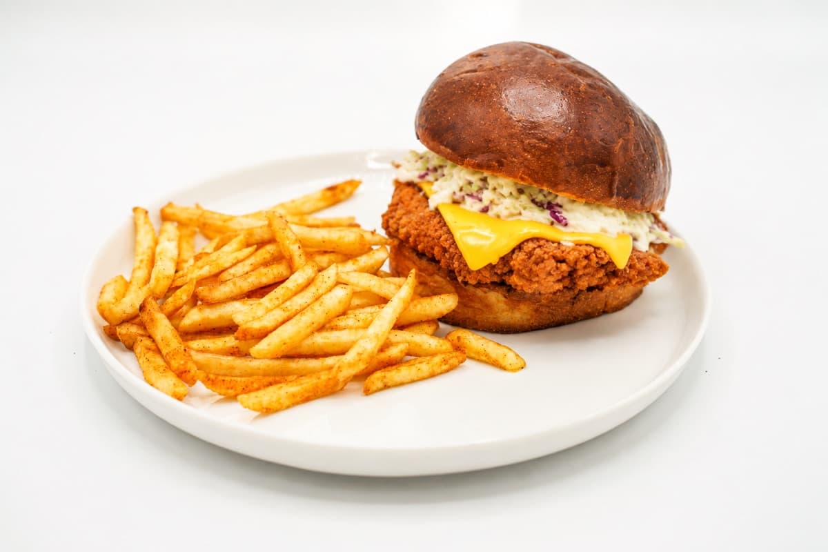 Acılı Crispy Burger